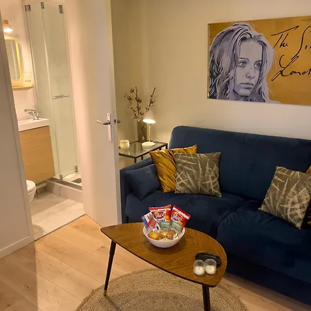 Joli Studio A Madeleine Paris